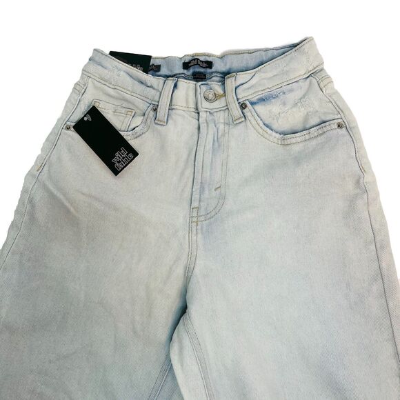 Wild Fable Women’s Ultra Light Wash Super-High Rise Tapered Jeans Size 0 New! - Picture 3 of 11